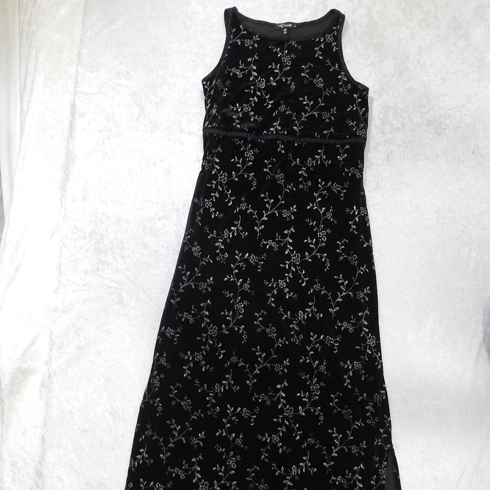Dress Black Sleeveless Velvet with Leaf Sparkle Design sz Med